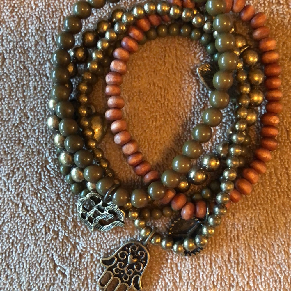 Bracelets - Picture 6 of 13